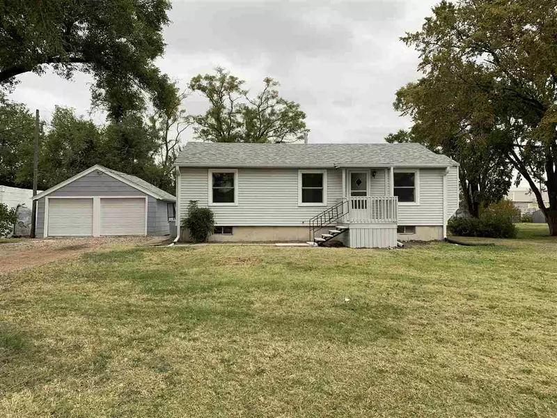 1420 Beverly, Salina, KS 67401