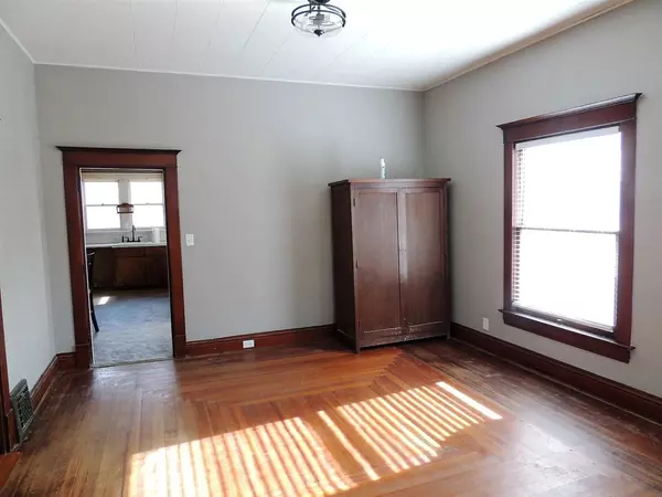 Morganville, KS 67432,306 Main ST