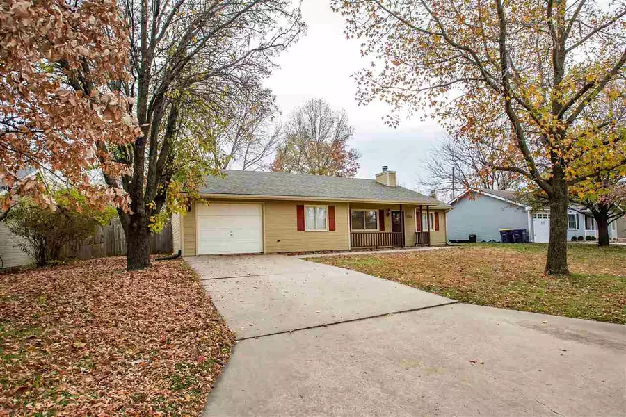 2324 Spain DR, Manhattan, KS 66502