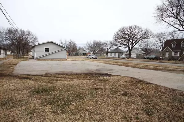 Junction City, KS 66441,601 W 11th ST