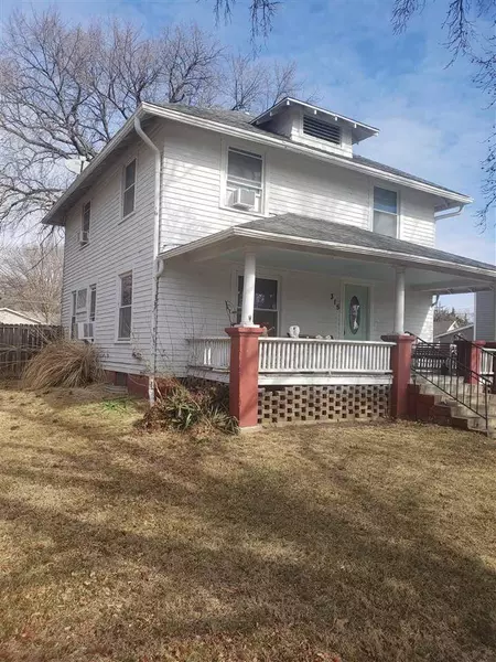 315 NE 6th ST, Abilene, KS 67410