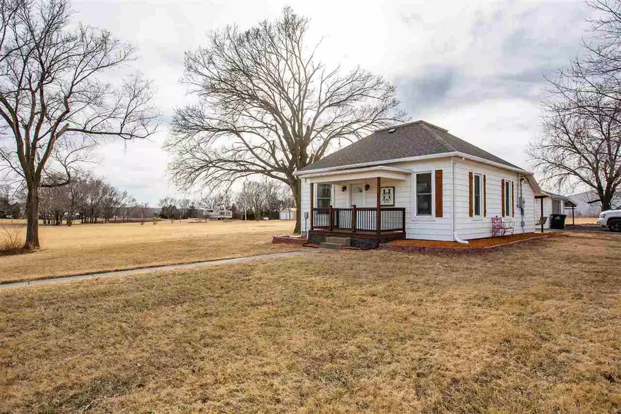 33792 Convent RD, Paxico, KS 66526