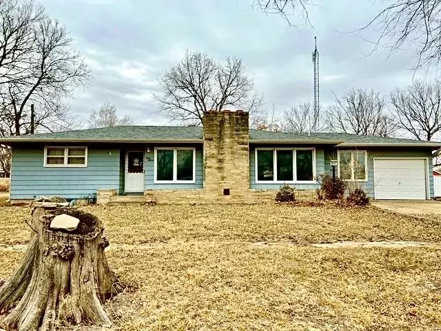 315 E 6TH ST, Solomon, KS 67480