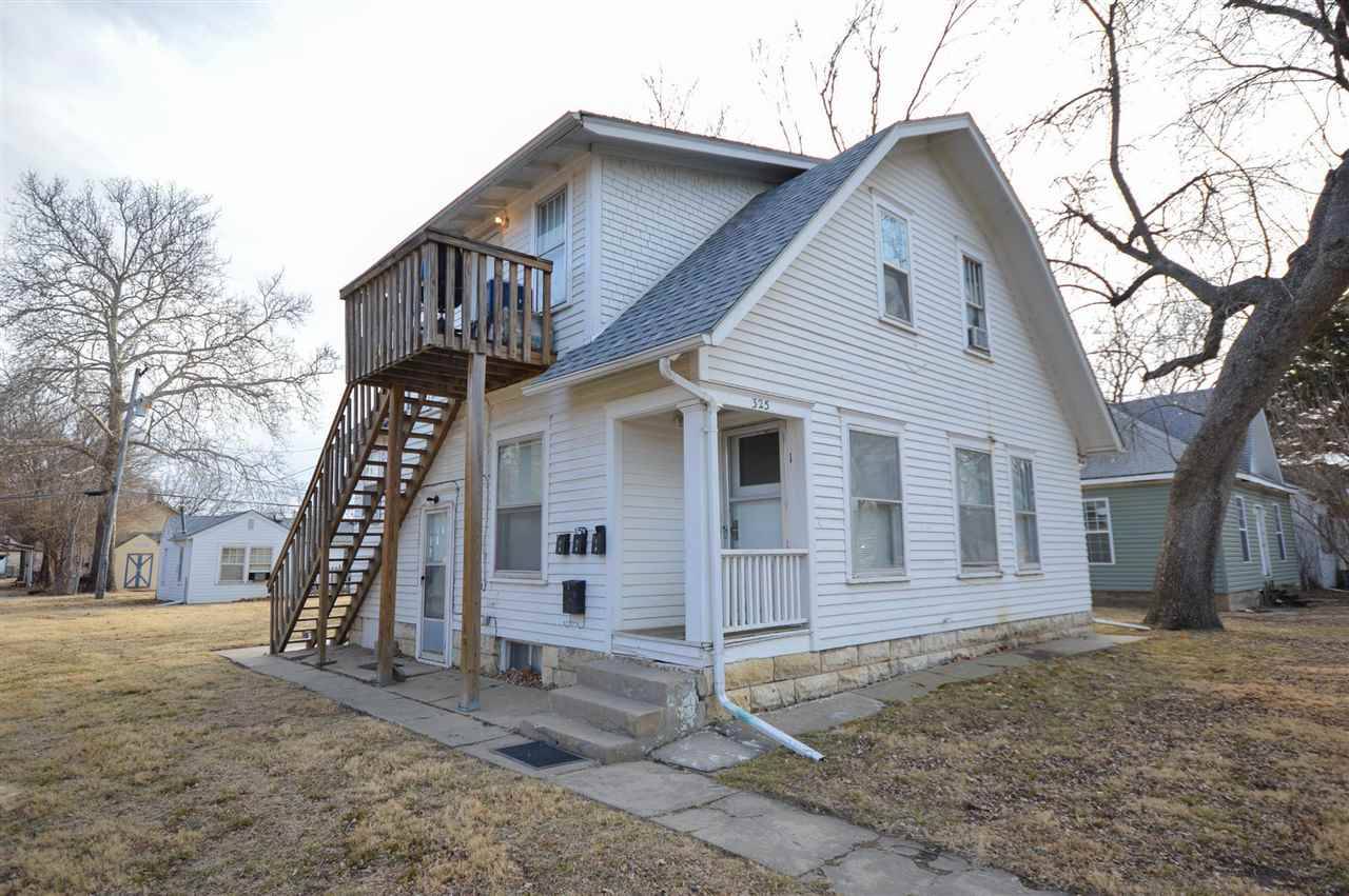325 W 12th ST, Junction City, KS 66441