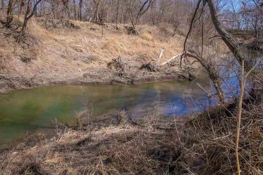 20371 SE Snokomo Frontage RD, Paxico, KS 66526