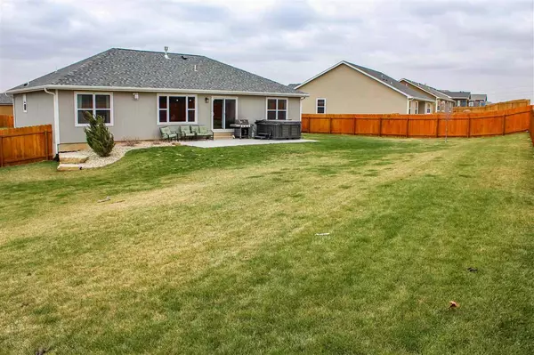 Manhattan, KS 66502,8775 N Kelliann WAY