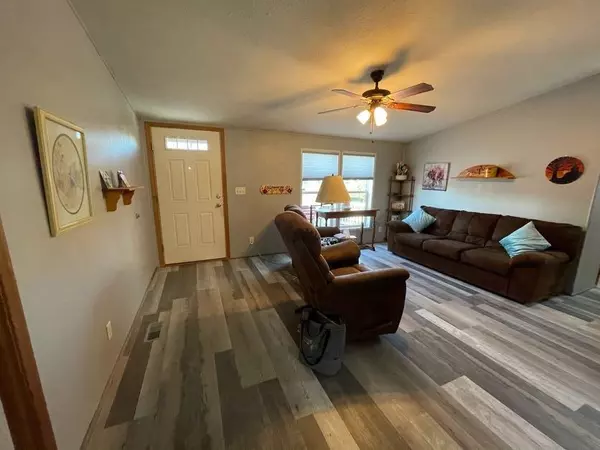 Waterville, KS 66548,111 E Railroad ST