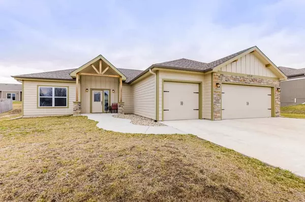 Wamego, KS 66547,17319 Driftwood BND