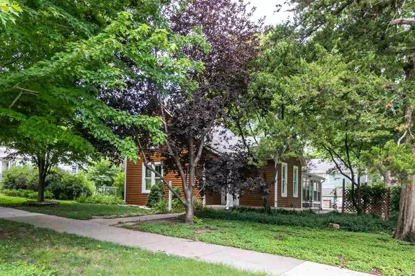 Manhattan, KS 66502,1800 Poyntz AVE