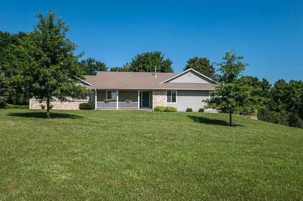 4824 Auburn RD, Wamego, KS 66547