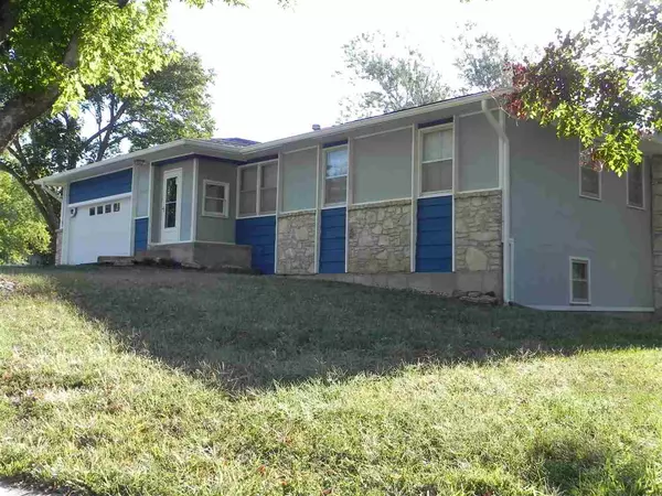 Wamego, KS 66547,1429 Julie Drive