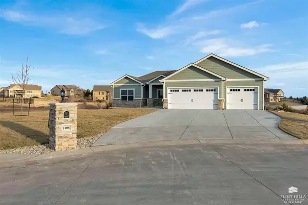 Manhattan, KS 66503,2108 Royal Ridge CIR