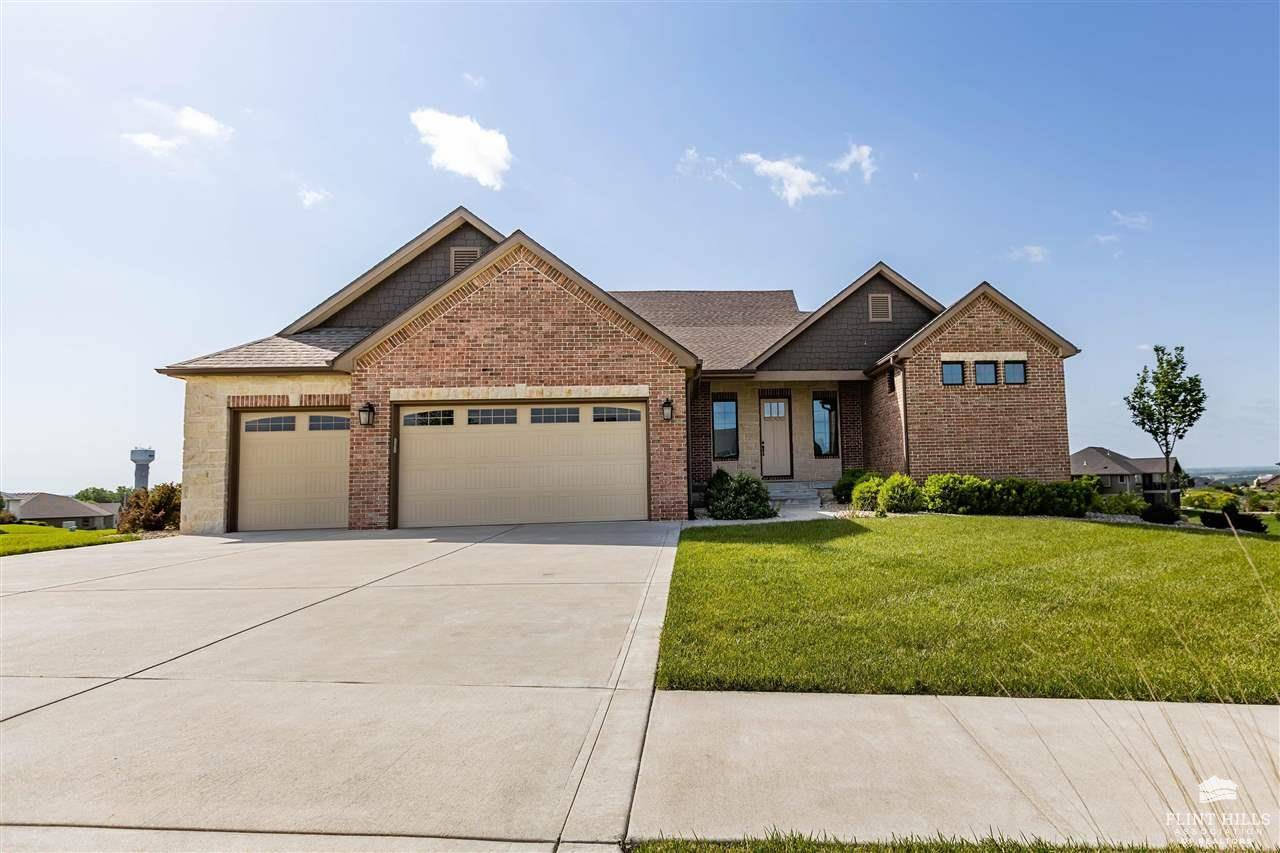 1101 Lochenshire CIR, Manhattan, KS 66503