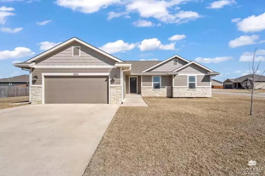 4593 Snapdragon DR, Manhattan, KS 66502