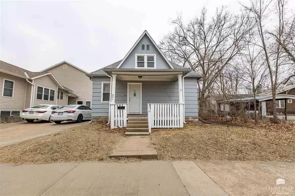 Manhattan, KS 66502,921 Kearney ST