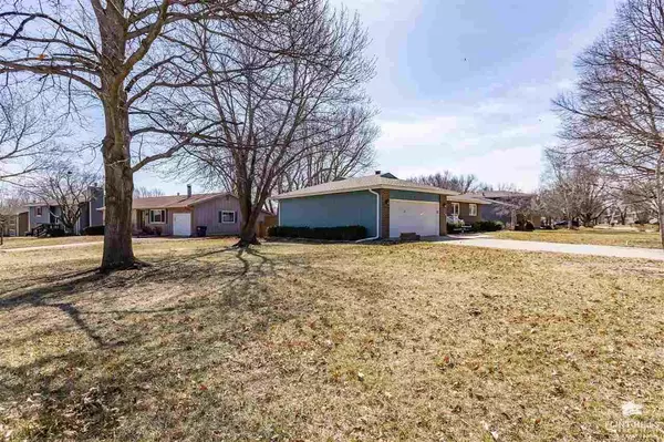 Manhattan, KS 66502,2314 Terry WAY
