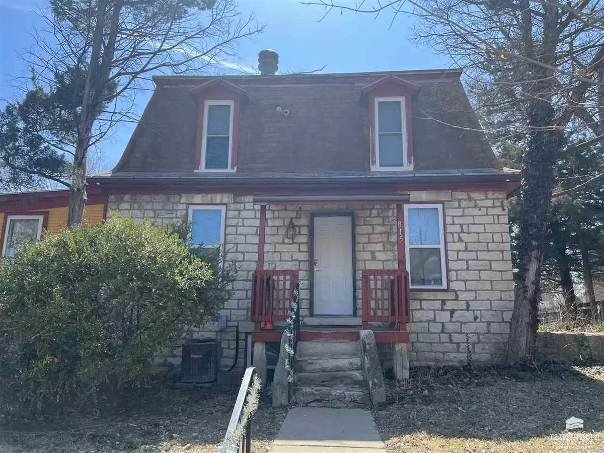 Manhattan, KS 66502,815 Moro