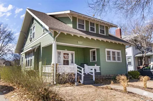 327 N 15th, Manhattan, KS 66502