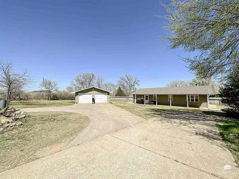 506 N Willow ST, Solomon, KS 67480