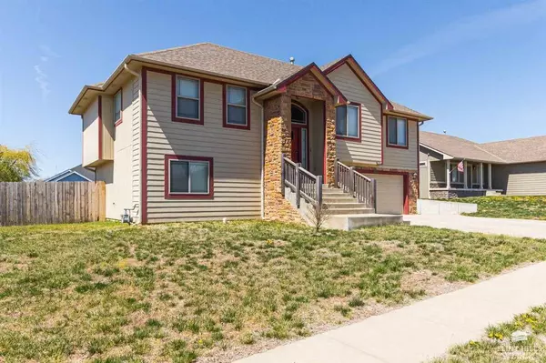 Junction City, KS 66441,928 Dakota LN