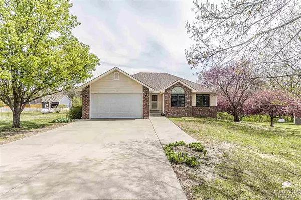 Milford, KS 66514,6911 McGeorge RD