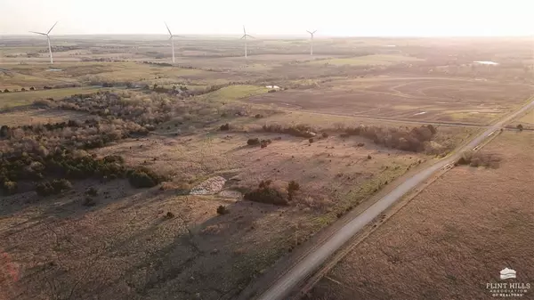 Waverly, KS 66871,2424 Xeric RD