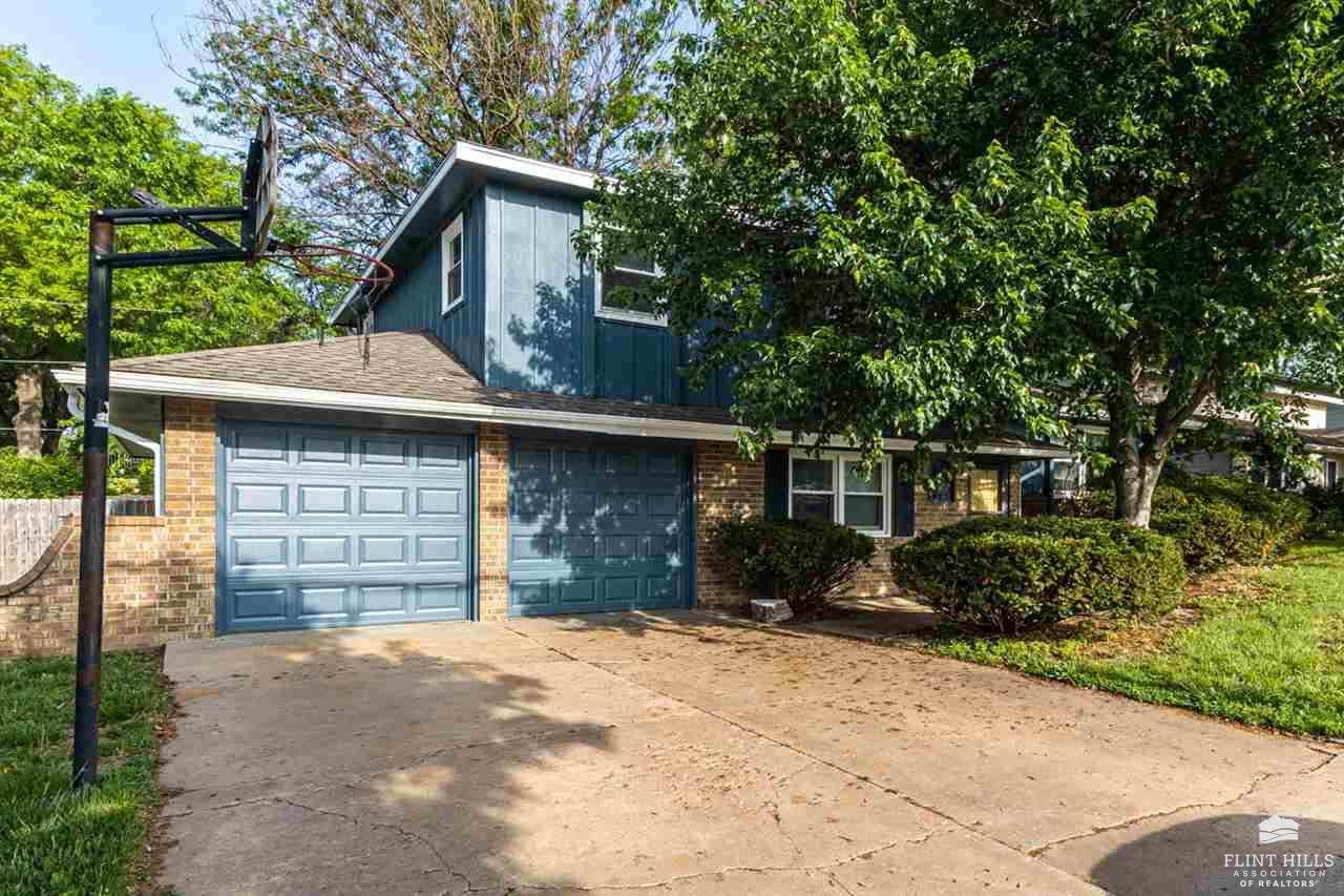 1617 Browning AVE, Manhattan, KS 66502