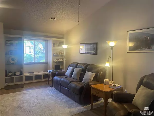 Manhattan, KS 66502,2621 Georgetown PL