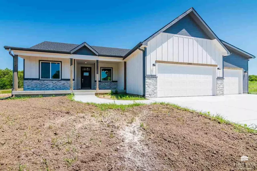 4687 Ike's WAY, St. George, KS 66535