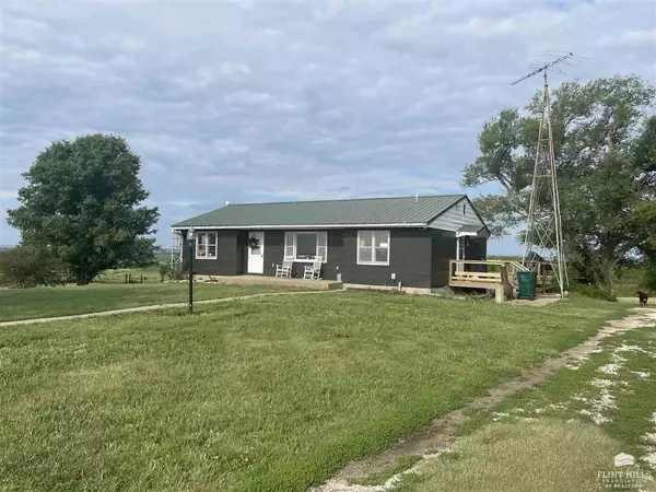 Waterville, KS 66548,2051 4th RD