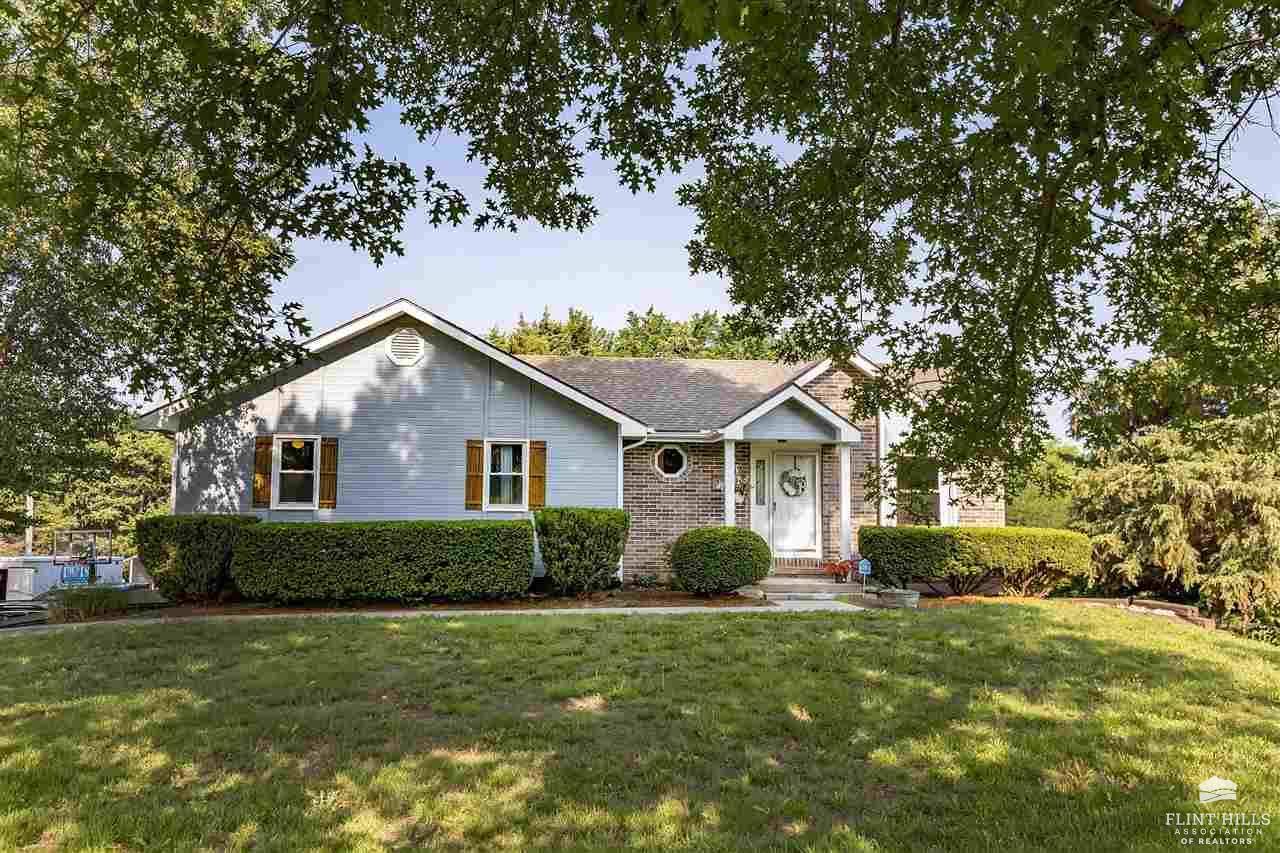7410 Rockwood DR, Milford, KS 66514