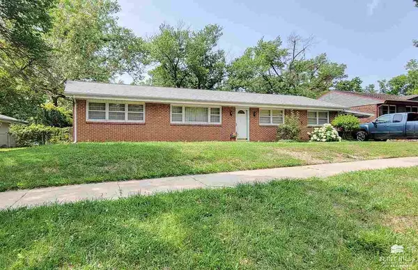 2505 Hobbs DR, Manhattan, KS 66502