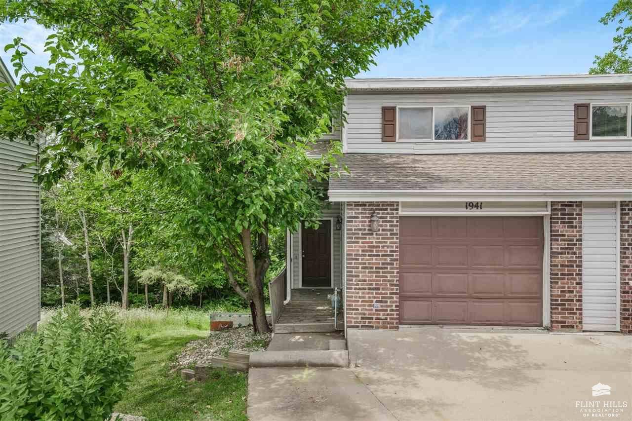 1941 Crescent DR, Manhattan, KS 66503