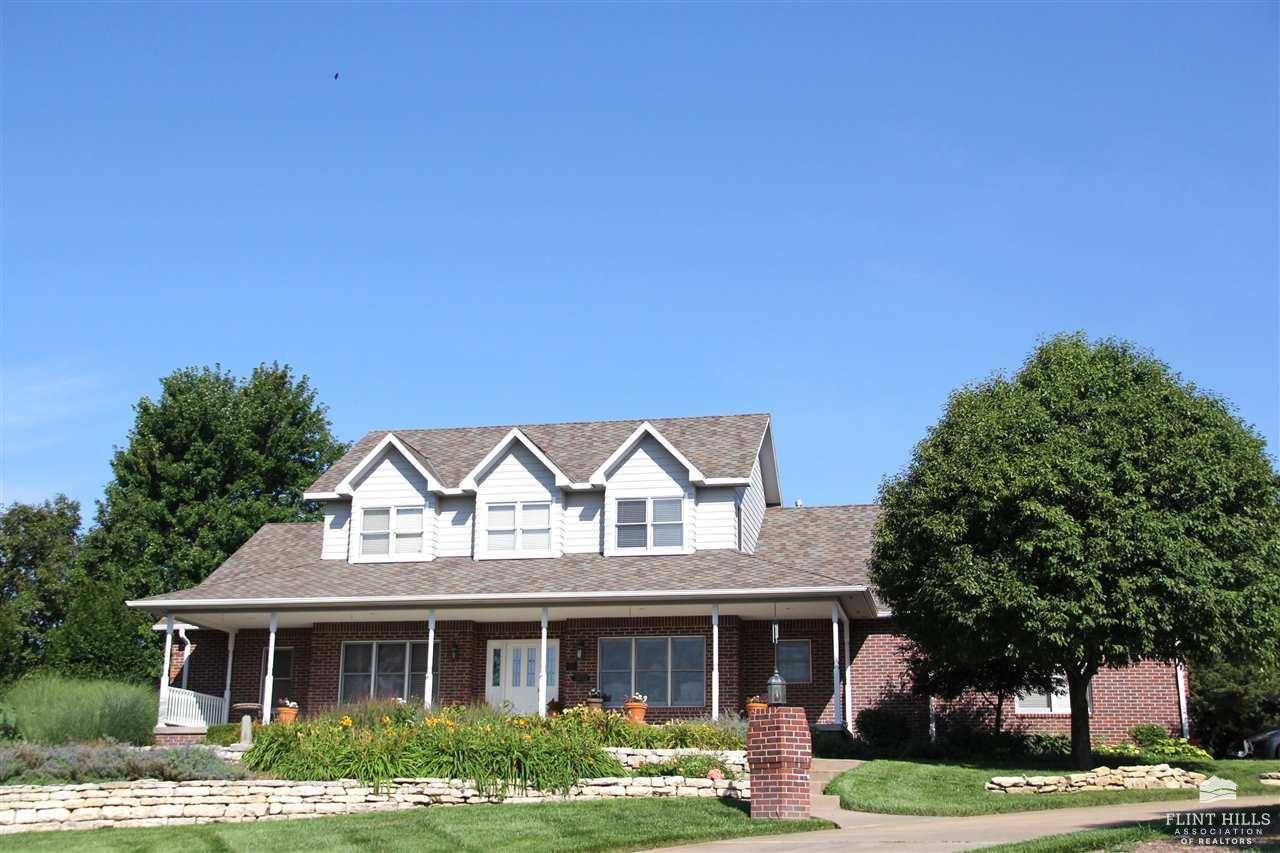 3833 Kates CT, Manhattan, KS 66503