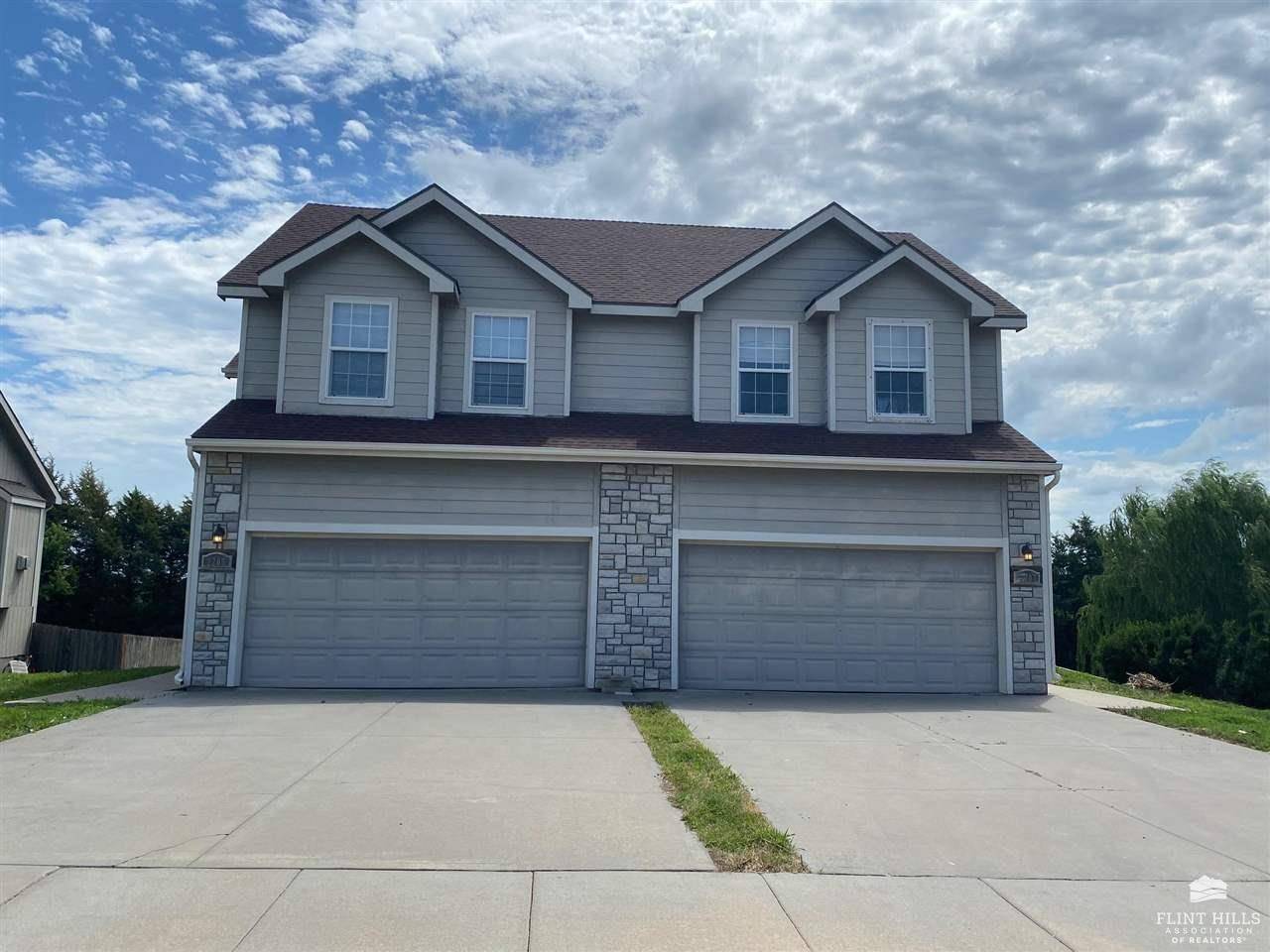 2203 Brooke Bend #2205 Brooke Bend, Junction City, KS 66441