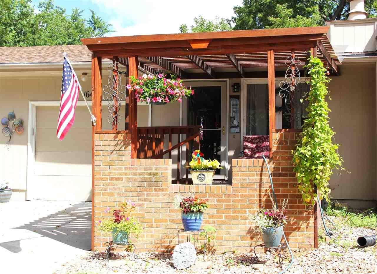 1644 Woodcrest Drive, Manhattan, KS 66502