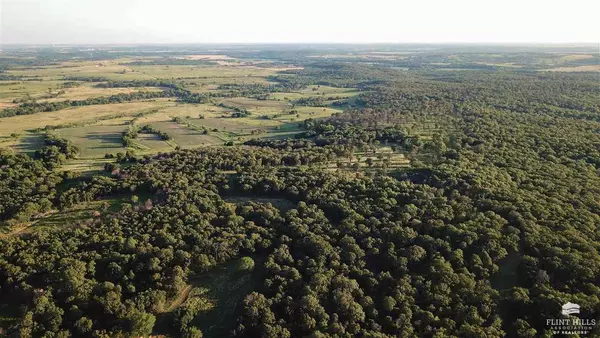 Toronto, KS 66777,218 Hawk RD