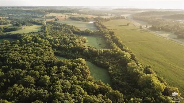 Perry, KS 66073,00000 21st ST