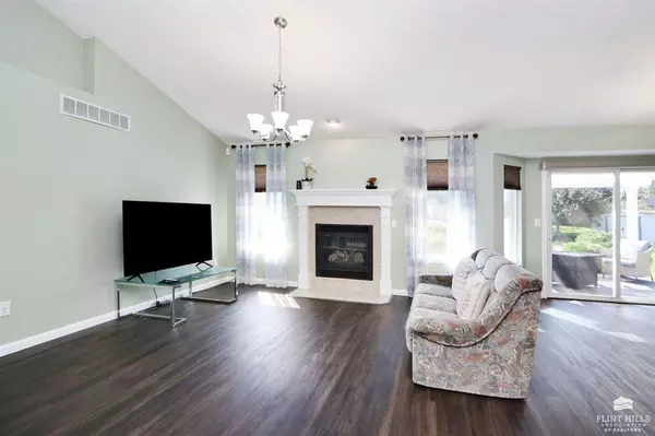 Junction City, KS 66441,2025 Foxtail CT