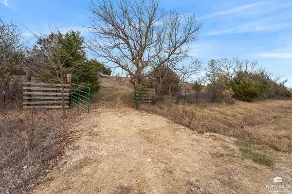 Dwight, KS 66849,5705 Humboldt Creek RD