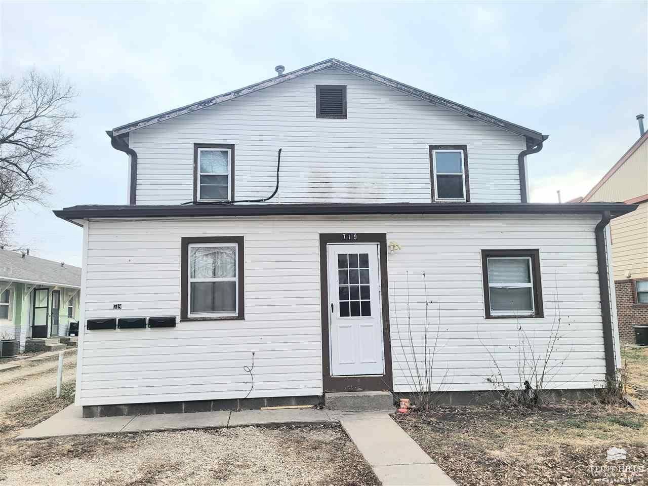 719 W 13th ST, Junction City, KS 66441