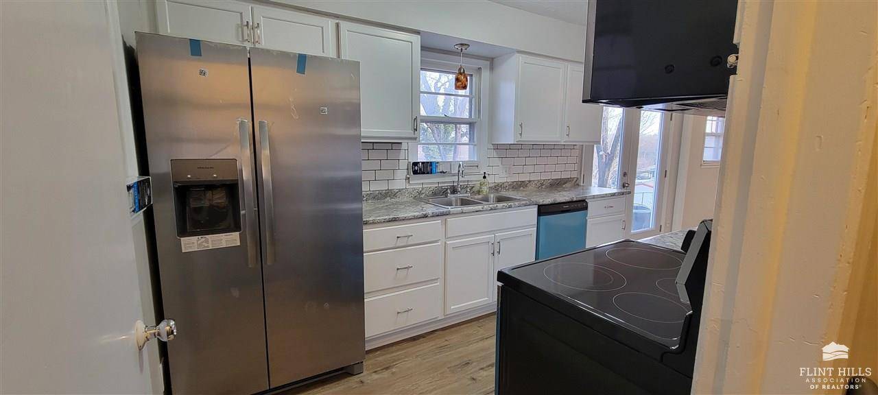 Junction City, KS 66441,1325 Johnson DR
