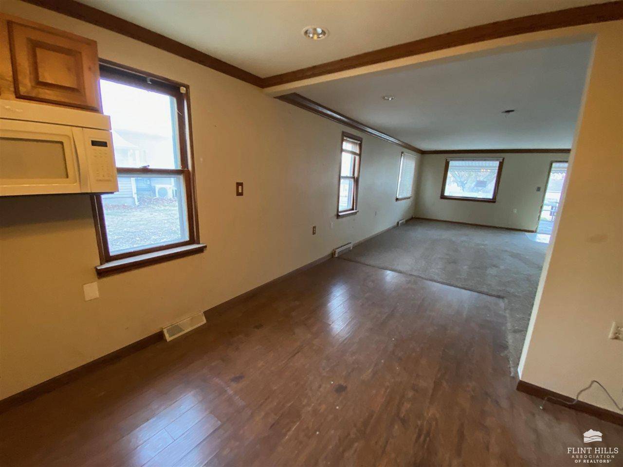 Wamego, KS 66547,313 Walnut ST