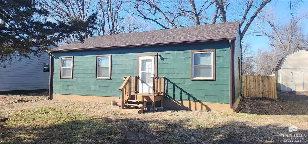 309 8th ST, Ogden, KS 66517