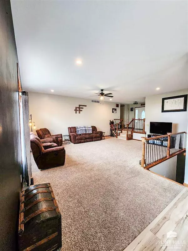 St. George, KS 66535,310 Lockett LN