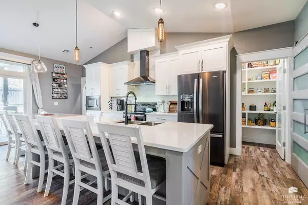 St. George, KS 66535,525 Prairie Meadow RD