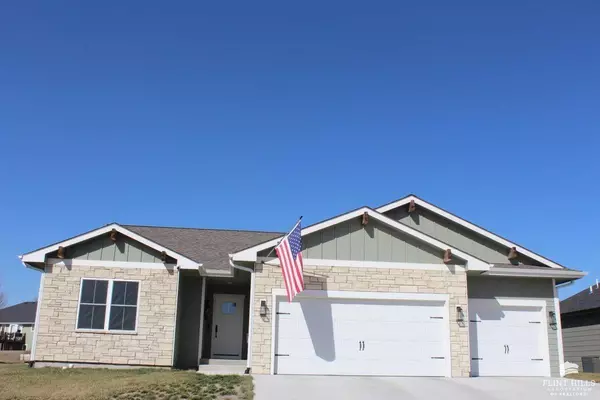 4150 Tyler CT, Manhattan, KS 66502