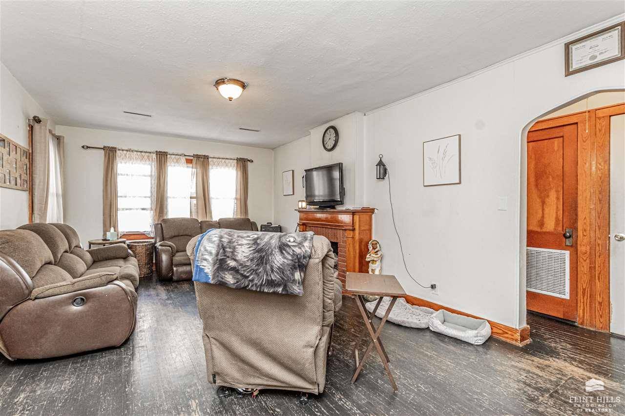 Junction City, KS 66441,222 W Spruce ST
