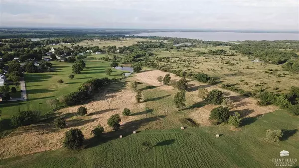 New Strawn, KS 66839,355 N 5th ST