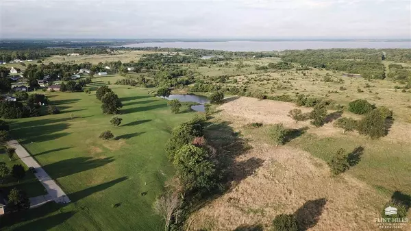 New Strawn, KS 66839,355 N 5th ST